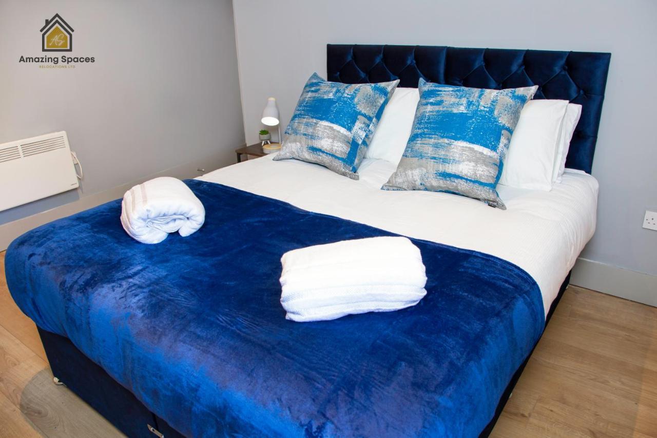 City Centre 2 Bed Flat Sleeps 3 For Work And Leisure With Free Wifi By Amazing Spaces Relocations Ltd Warrington Bagian luar foto