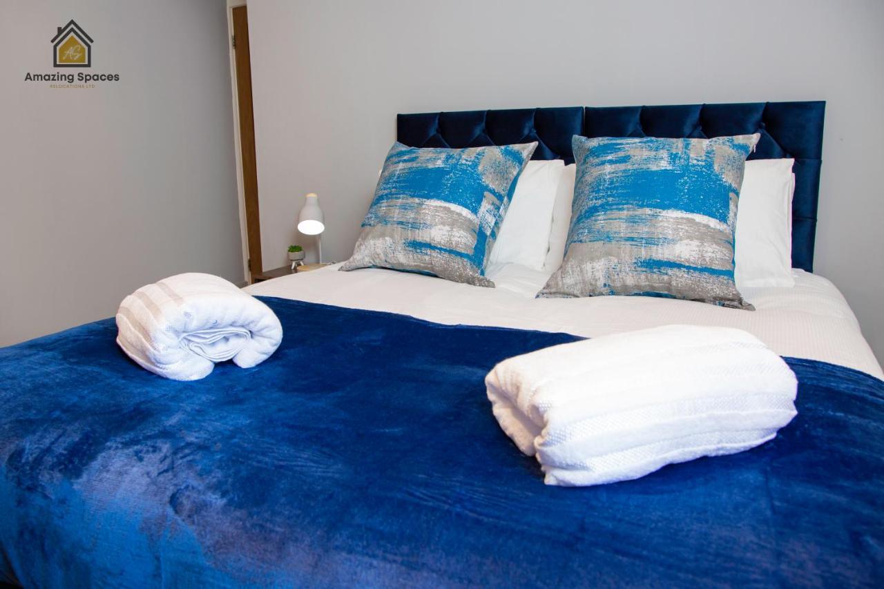 City Centre 2 Bed Flat Sleeps 3 For Work And Leisure With Free Wifi By Amazing Spaces Relocations Ltd Warrington Bagian luar foto